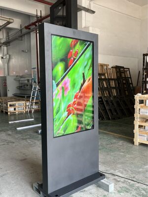 Outdoor Floor Standing Digital Signage with 2000 cd/m² Brightness, IP55 Protection Rating, and Android 11 Motherboard